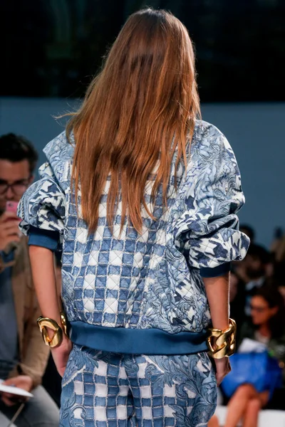 Look 65